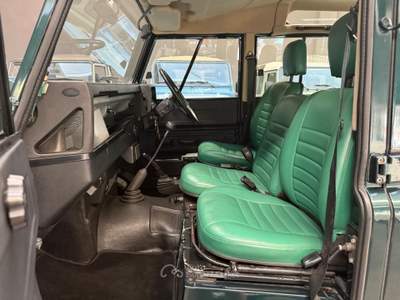 Land Rover Defender 110 3.5 V8 Verde usata Bologna