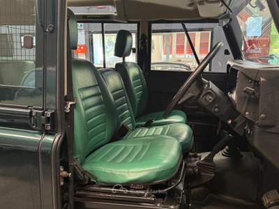 Land Rover Defender 110 3.5 V8 Verde usata Bologna