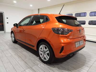 Renault Clio RENAULT NUOVA CLIO 1.0 SCE GENERATION 65CV MY’ 25 Arancione usata Grumello del Monte