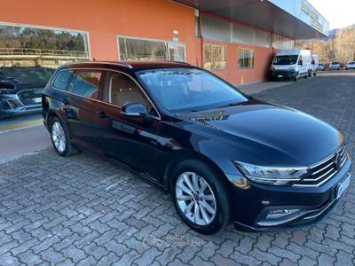 Volkswagen Passat Variant 2.0 TDI SCR EVO DSG Business Nero usata Gozzano