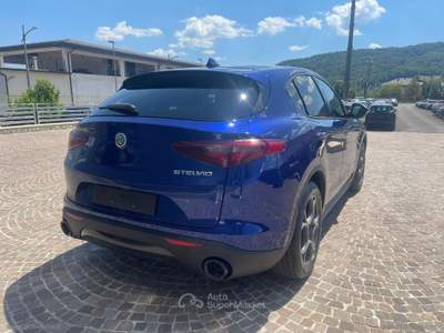 Alfa Romeo Stelvio Stelvio 2.2 T.diesel 190CV AT8 Q4 Sprint Blu/Azzurro usata Agnone