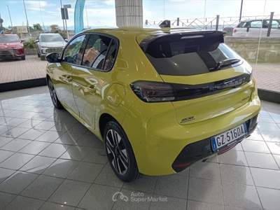 Peugeot 208 1.2 hybrid Allure 100cv e-dcs 6 Giallo usata Novi Ligure