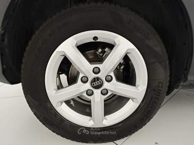 Audi Q2 30 TDI S tronic Business Bianco usata Capua