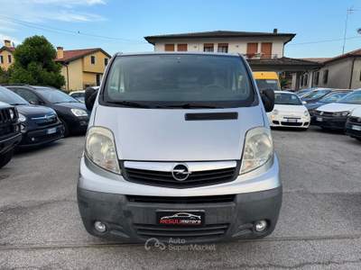 Opel Vivaro Neopatentati Grigio usata FIESSO D ARTICO
