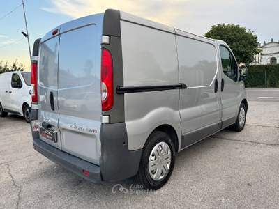 Opel Vivaro Neopatentati Grigio usata FIESSO D ARTICO