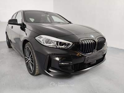 BMW Serie 1 118i i 5p. Msport *TETTO APRIBILE/H&K/MEMO SEDILI/19''* Nero usata Paderno Dugnano