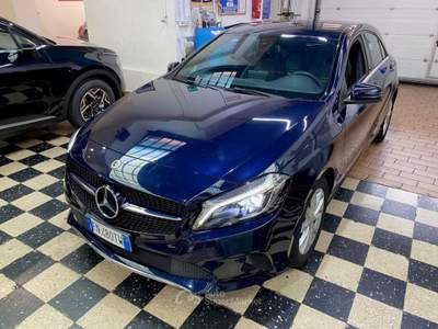 Mercedes-Benz Classe A d Business Navi Blu/Azzurro usata Melegnano