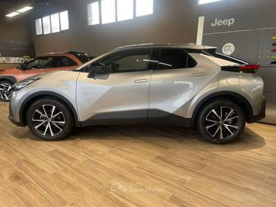 Toyota C-HR 1.8 HV Trend Bianco usata Scandiano