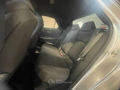 Toyota C-HR 1.8 HV Trend Bianco usata Scandiano