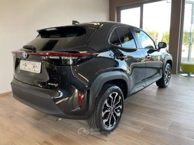 Toyota Yaris Cross 1.5 Hybrid 130cv 5p. E-CVT Trend Nero usata Scandiano