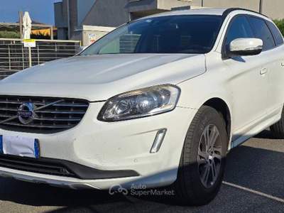 Volvo XC60 Geartronic Momentum Bianco usata Terno d'Isola