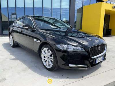 Jaguar XF 2.0 D 180 CV aut. R-Sport Nero usata Pieve di Cento