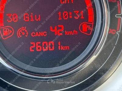 Fiat 500 1.0 Hybrid Connect Bianco usata Lucugnano