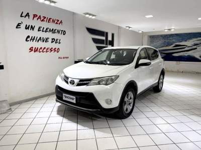 Toyota RAV4 2.0 d-4d 2wd 124cv mt Bianco usata Viterbo