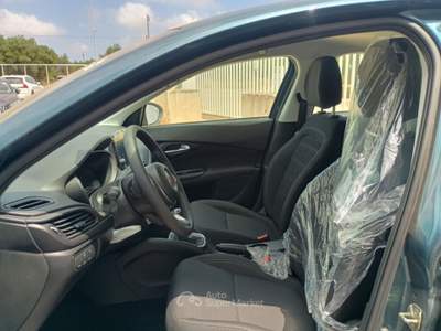 Fiat Tipo T3 100cv 5 porte KM0 Blu/Azzurro usata Monopoli