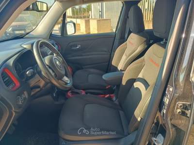 Jeep Renegade 2.0 MJ 170CV AT9 4WD Active Drive Low Trailhawk Nero usata Monopoli