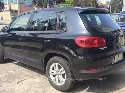 Volkswagen Tiguan 1.4 TSI 125 CV Cross BlueMotion Technology Nero usata Asti