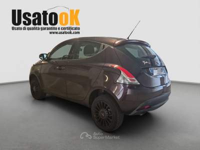 Lancia Ypsilon Ypsilon 0.9 T.Air 85CV 5p.Met.Ec.Silver DOPPIA ALIMENTAZIONE BENZINA E METANO Lilla usata AVIGLIANA