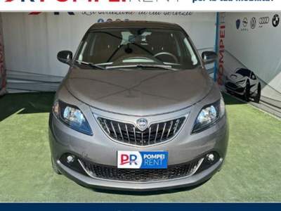 Lancia Ypsilon 1.0 firefly hybrid Gold s&s 70cv 5p.ti Grigio usata Pompei
