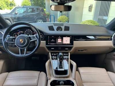 Porsche Cayenne Coupe 3.0 e-hybrid tiptronic Bianco usata Cavezzo