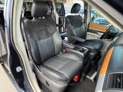 Chrysler Voyager / Grand Voyager 2.8 CRD DPF Touring limited Blu/Azzurro usata Alife