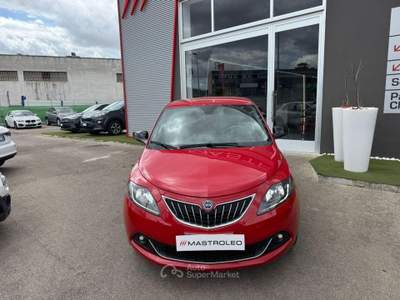 Lancia Ypsilon 1.0 FireFly 5p. S&S Hybrid Gold Rosso usata Lucugnano