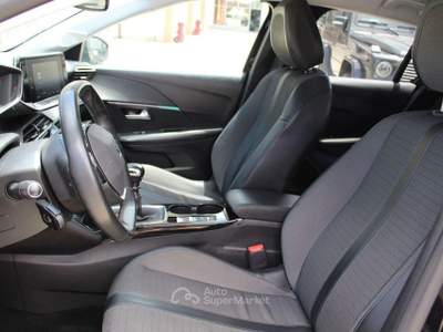 Peugeot 208 PureTech 100 S&S 5p. Allure Nero usata Padula