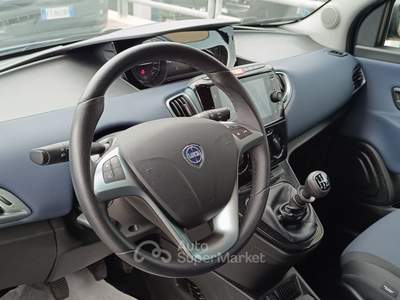 Lancia Ypsilon Platino Blu/Azzurro usata Modugno