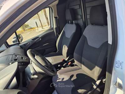 Ford Transit Courier 1.5 TDCi 75CV Van Entry Bianco usata Taranto