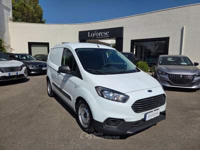Ford Transit Courier 1.5 TDCi 75CV Van Entry Bianco usata Taranto