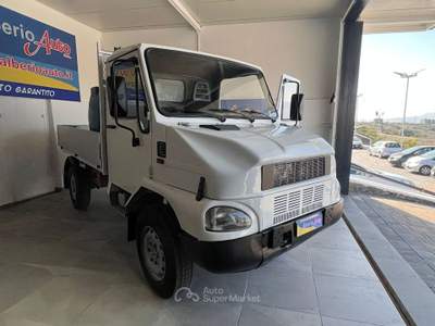 Bremach Brick 2WD CASSONE FISSO CON GRUPPO DI LAVAGGIO + IVA Bianco usata ADRANO
