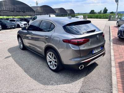 Alfa Romeo Stelvio 2.2 Turbodiesel 210 CV AT8 Q4 Executive Grigio usata Pieve di Soligo