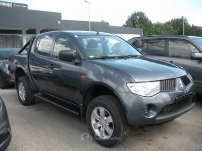 Mitsubishi L200 pick-up Nero usata Frosinone