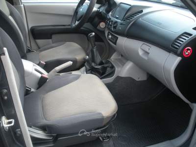 Mitsubishi L200 pick-up Nero usata Frosinone