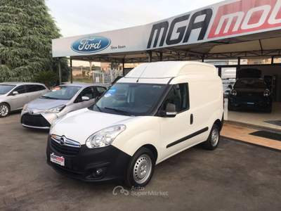 Opel Combo 1.6 CDTI 105CV PC-TA Van Blitz (1000kg) E6 Bianco usata Giugliano in Campania
