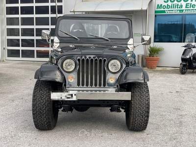 Jeep CJ-5 RENEGADE V8 Nero usata Massarosa