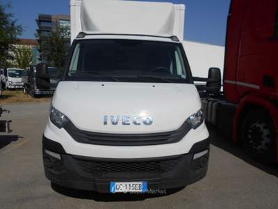 Iveco Daily DAILY  CABINATO Bianco usata PARMA