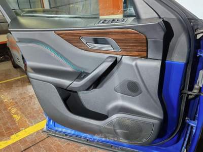 Jaguar F-Pace 2.0d Portfolio AWD 240cv Auto + Navi + Camera Blu/Azzurro usata Torino