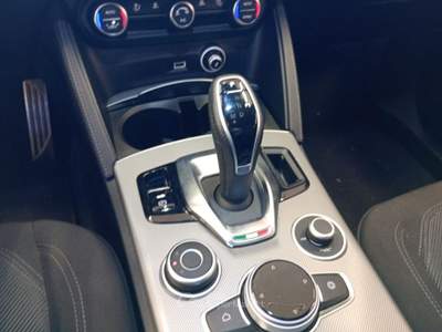 Alfa Romeo Stelvio 2.2d 160cv Sprint LED+Navi+Palette al Vol.+Camera Nero usata Torino