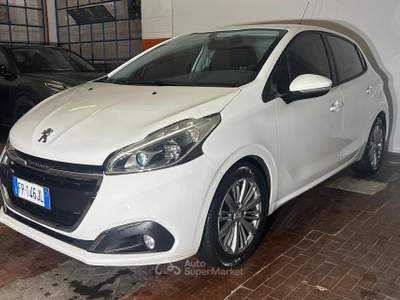 Peugeot 208 1.6 BlueHDi 75 5 porte Allure Bianco usata Torino