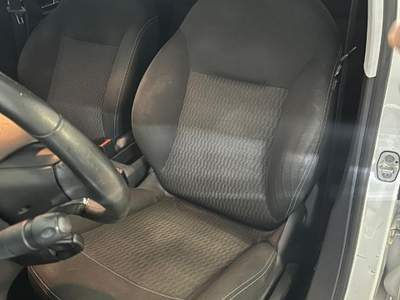 Peugeot 208 1.6 BlueHDi 75 5 porte Allure Bianco usata Torino