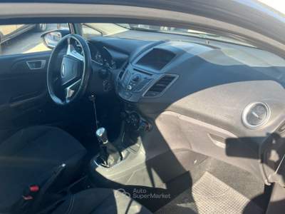 Ford Fiesta 5 porte Titanium Nero usata Terlizzi