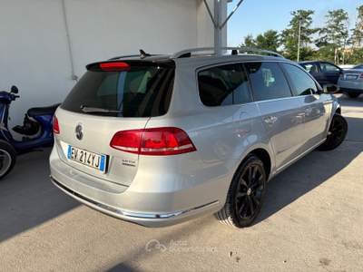 Volkswagen Passat Var. 2.0 TDI DSG High. BM.Tech. Argento usata ALTAMURA