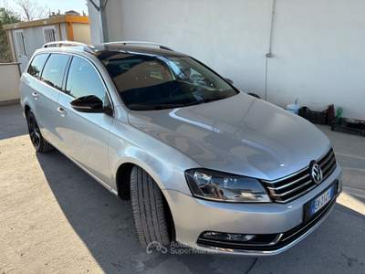 Volkswagen Passat Var. 2.0 TDI DSG High. BM.Tech. Argento usata ALTAMURA