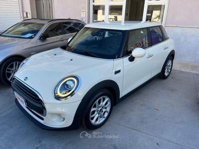 MINI 1.5 Cooper D Hype 5 1.5 One D Business XL Bianco usata Castellana Grotte