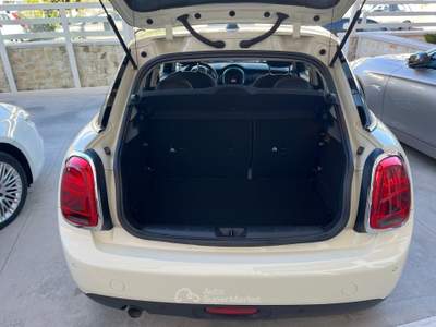 MINI 1.5 Cooper D Hype 5 1.5 One D Business XL Bianco usata Castellana Grotte