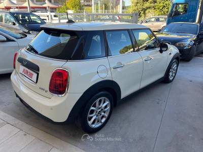 MINI 1.5 Cooper D Hype 5 1.5 One D Business XL Bianco usata Castellana Grotte