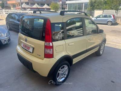 Fiat Panda 4x4 Giallo usata Castellana Grotte