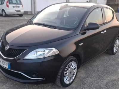 Lancia Ypsilon LANCIA  Ypsilon 1.2 69 CV 5 porte GPL Ecochic Gold Nero usata Campagnola Emilia