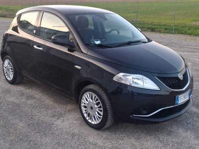 Lancia Ypsilon LANCIA  Ypsilon 1.2 69 CV 5 porte GPL Ecochic Gold Nero usata Campagnola Emilia
